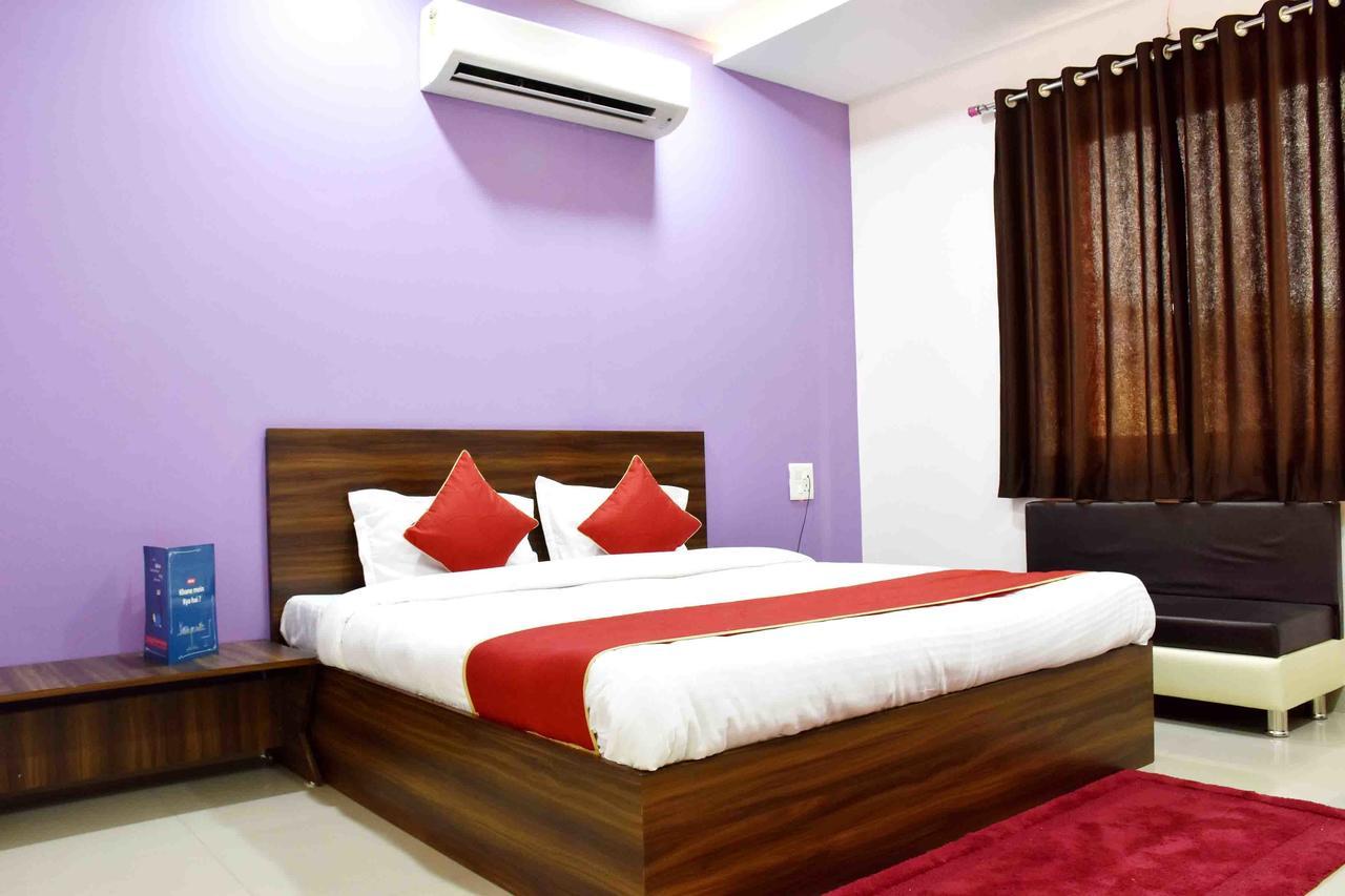 Hotel Hori Palace Удджайн Екстер'єр фото