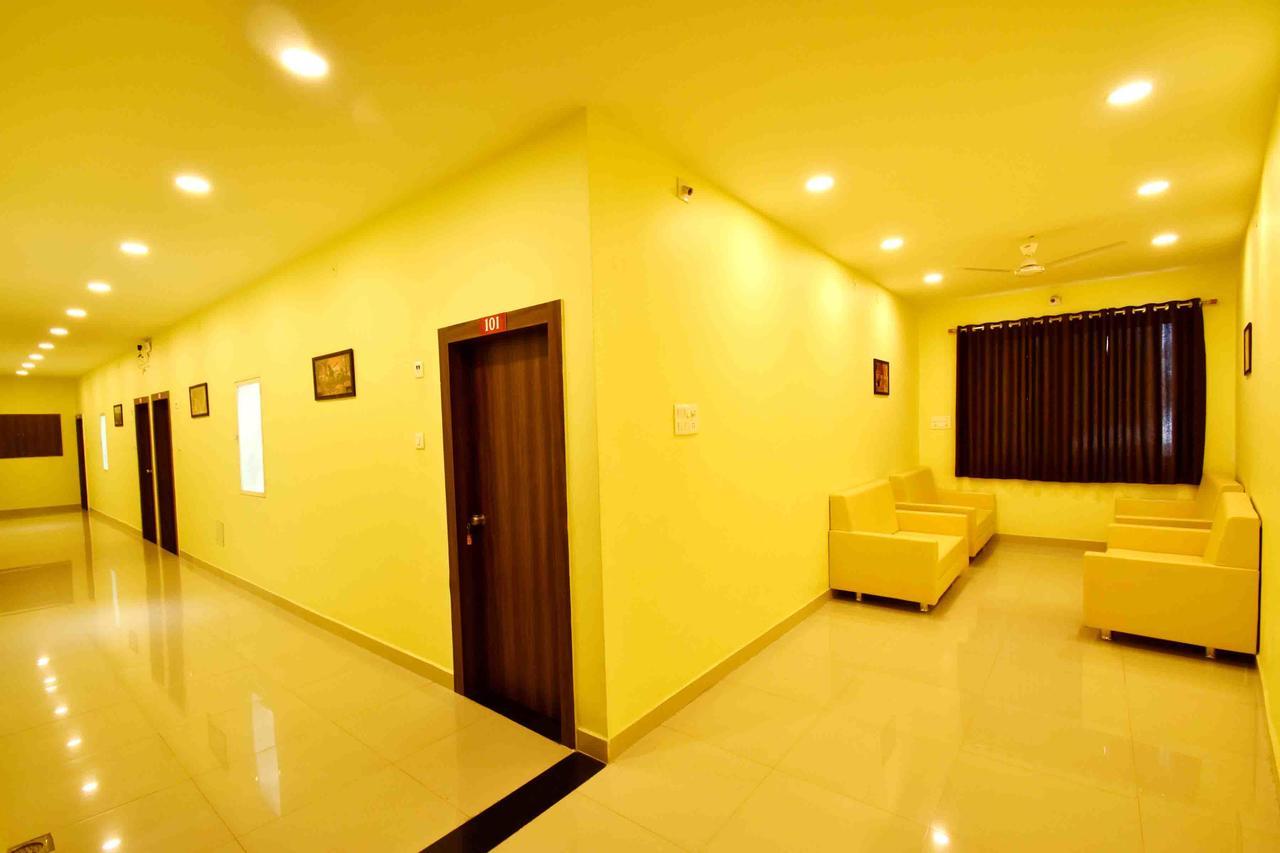 Hotel Hori Palace Удджайн Екстер'єр фото